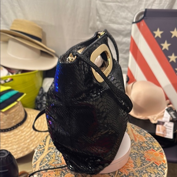 MICHAEL Michael Kors Black and Gold Shoulder Bag - Picture 5 of 10